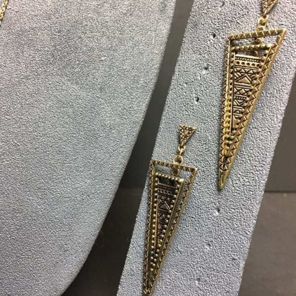 Gold Necklace Earrings Triple Chain Triangle Brown Stone V - Picture 2 of 10